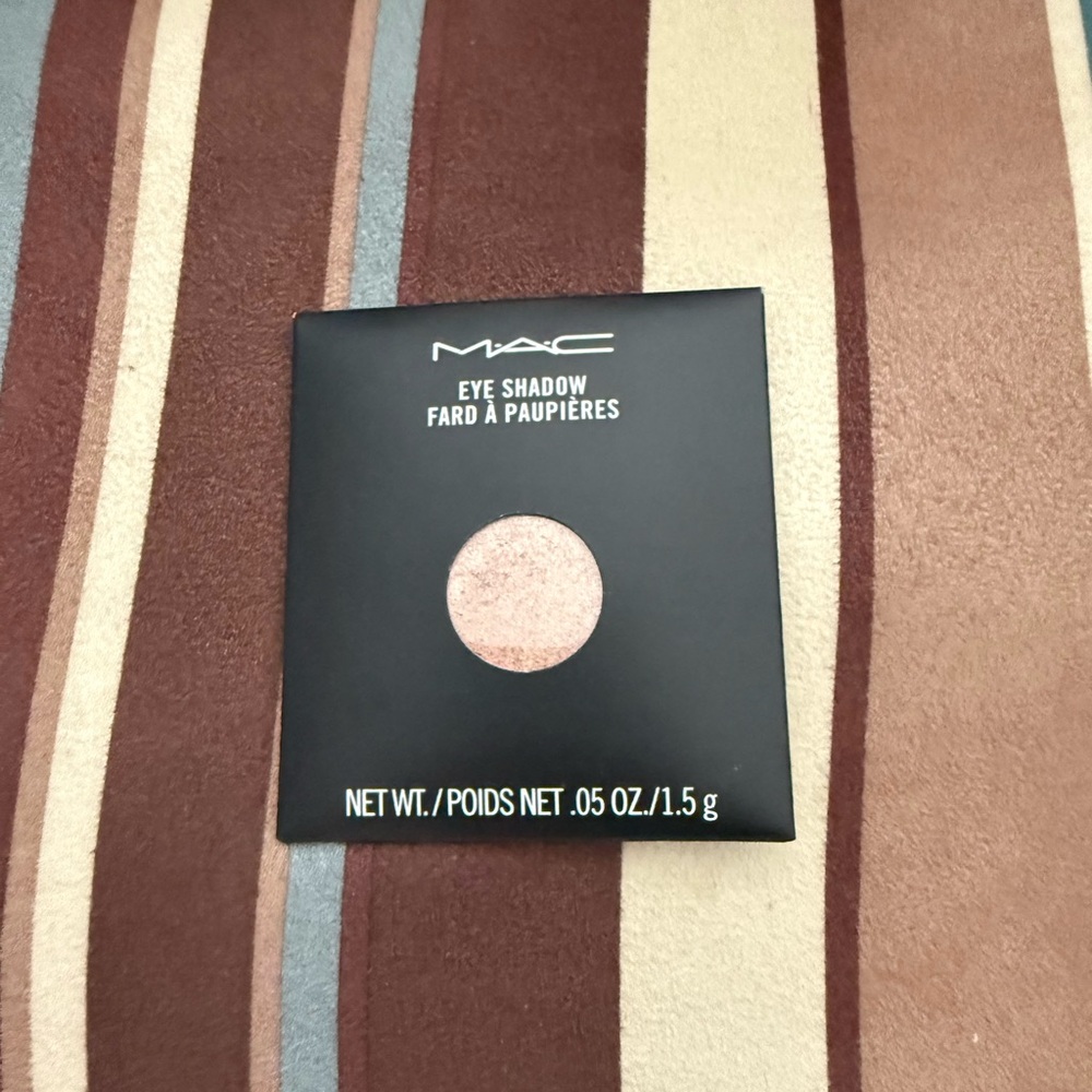 MAC Eye Shadow in Honey Lust
